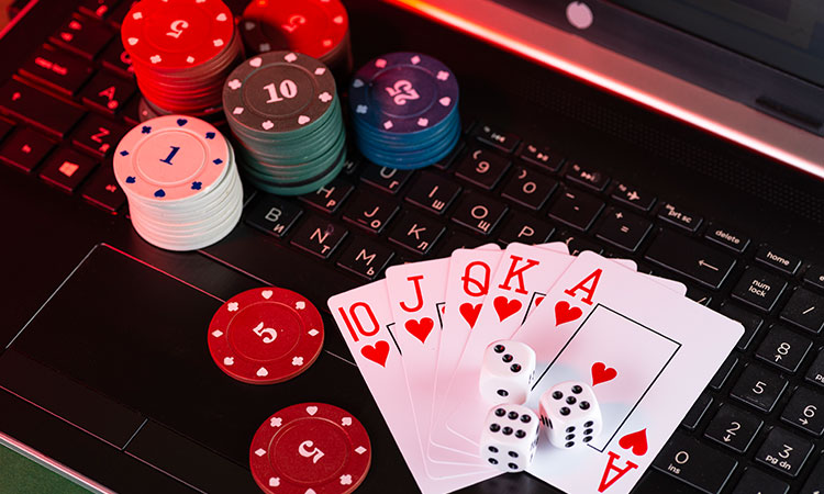 The pros and cons of online casinos Gambling